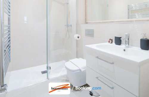Two Bedroom Apartment At Buonomo Stays Short Lets & Serviced Accommodation close to Wimbledon Tennis Courts - Foto 36