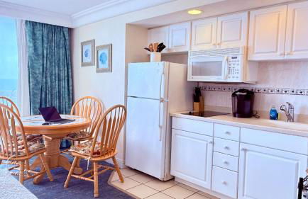 Breathtaking OCEAN FRONT Condo in Daytona Beach - Foto 3