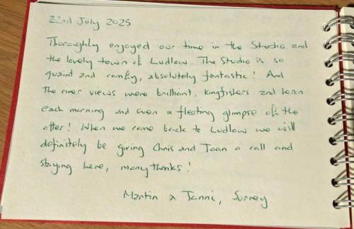 The Studio, spacious riverside property in Ludlow with private parking - Photo 19