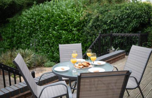 Spacious 5-bedroom home perfect for large groups - Foto 50