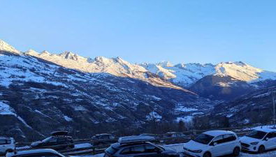 Appartement 5 personnes une chambre proche pistes balcon vue montagne Draps et serviettes non fournis Ménage à réaliser par le locataire - Foto 4