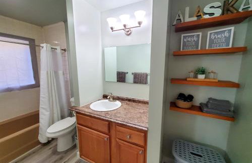 Juneau 3 bedroom home with Ocean & Mountain Views - Foto 14