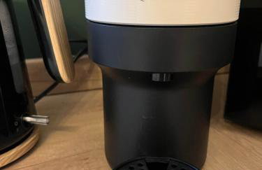 Stylish 2Bed Ground Floor Flat with Private Garden - Photo 11