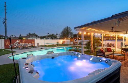 Sleeps 18 Private Pool & Hot Tub Playground - Photo 2