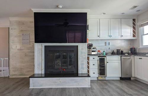 Bay Bliss - Private Beachfront Home with 180° Views & Hot Tub! - Foto 16