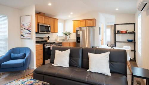 Modern 2-Bedroom Eucalyptus House - Foto 1