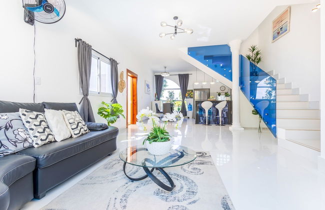 New Stylish 3BR Villa With Private Pool Terrace - Foto 32