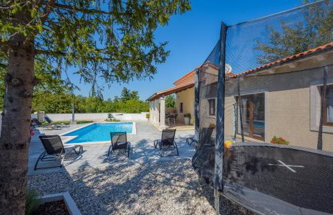 Villa Desapemani with heated pool - Photo 8