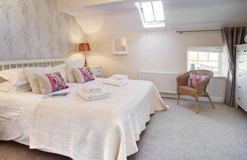 The Apple Store - Photo 13