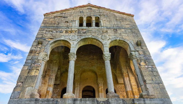 Tour in Oviedo - Photo 3