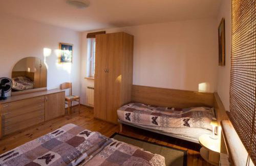 Apartment Gemütliche Ferienwohnung im Grünen am See by Interhome - Foto 7