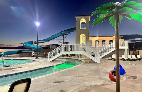 Adventure Base Camp Pet Friendly with Resort Living Pool, Arcade, Pickle-ball - Foto 35