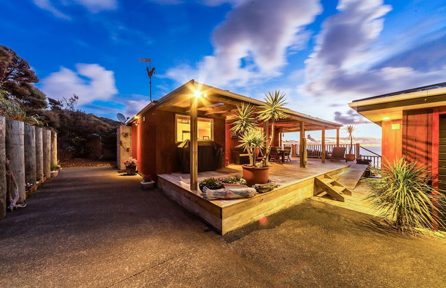 Romantic Piha - Photo 25