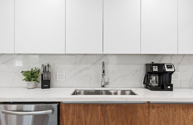 6 BR With Heated Pool Close to Beach - Foto 50