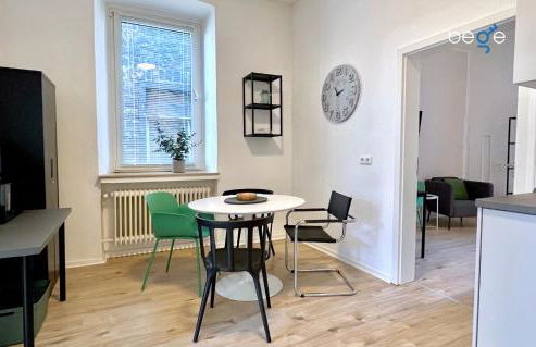 BEGE APARTMENTS DeskSide - Photo 45