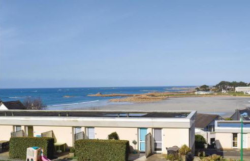 Stunning Apartment In Trevou Treguignec - Foto 9