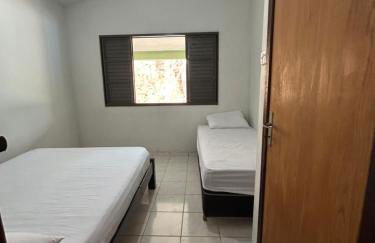 Refugio a Beira do lago Piscina Churrasqueira Vista privelegiada para o Por dos sol Canto dos Passaros - Foto 8