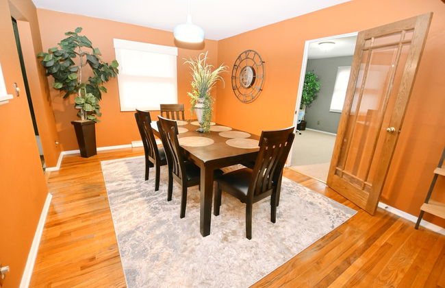 Mid Century Modern 30 Minute Walk to Notre Dame 3 Bedroom 3 Full Bath 2008 - Foto 6