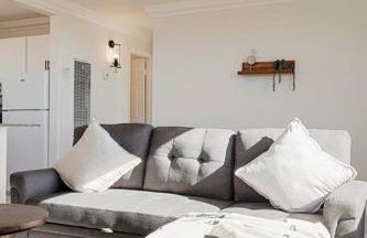 Mountain View 2BR Retreat with Private Deck - Foto 6