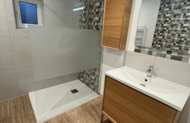 La Maison Bleue - 300m de la mer - Foto 12