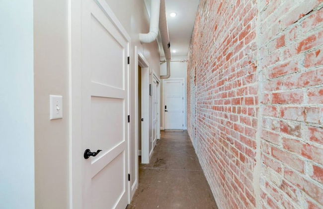 Breakfast Tiffany s Downtown Newport News - Foto 13