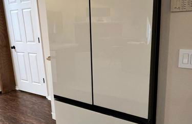 Family Fun! Sleeps 8, King Bed, 2 Queens, and Sofa Bed, Games - in Rogers - Foto 6