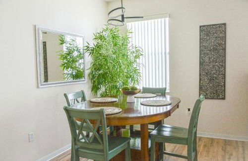 Charming family retreat with Pool & Amenities Disney & top Attractions - Foto 70