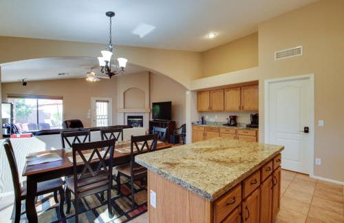 Near Hikes! Snowbird Escape with Pool in Gilbert - Foto 9