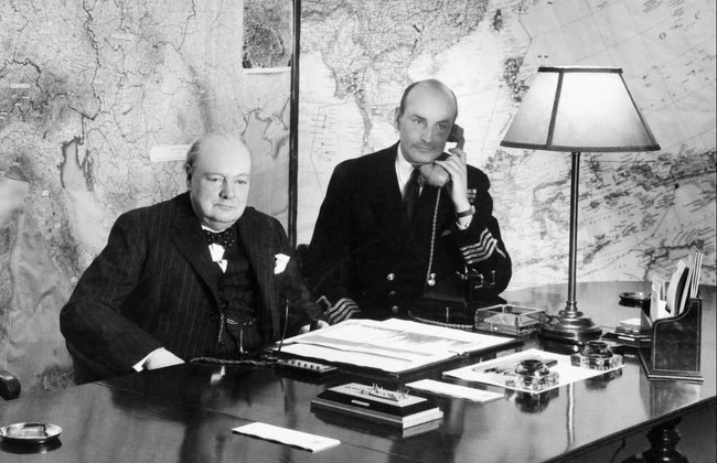 Churchill War Rooms & Blenheim Palace Day Trip - Photo 5