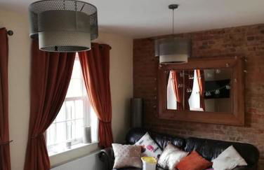 Stay in our beautiful 1850’s Coastguards Cottage. - Photo 3