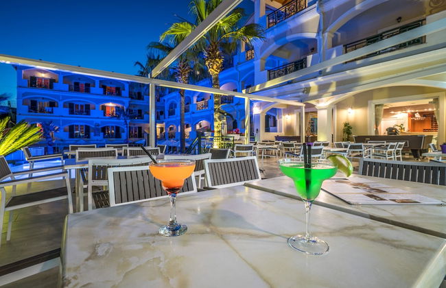 Atlantis Hotel - Photo 33