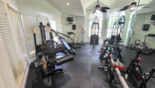 Luxury Beachside Condo - Half Mile from Beach - Foto 3