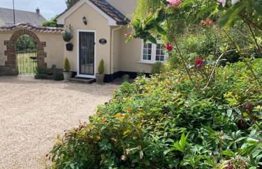 Tolpuddle Hideaway, Tolpuddle, Dorset - Photo 19