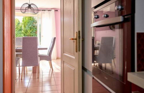 Maison spacieuse avec jardin - Photo 11