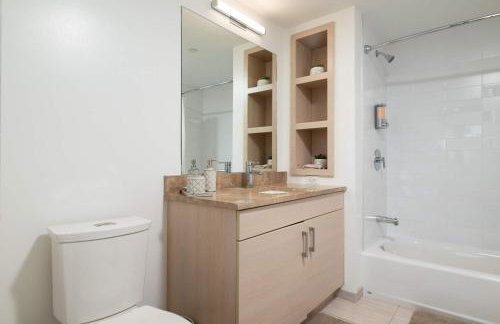 Upscale Penthouse with Gym Parking near MGH TUFTS - Photo 39