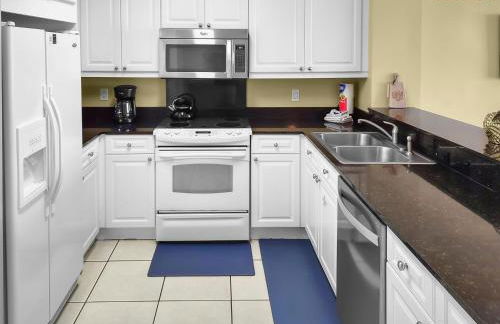 SMP 208 - Stunning 3 Bedroom Beachfront Condo! - Foto 12