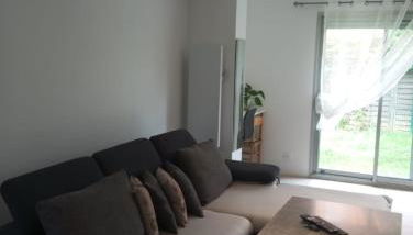 Studio dans une résidence sécurisée et calme avec place de parking - Foto 2