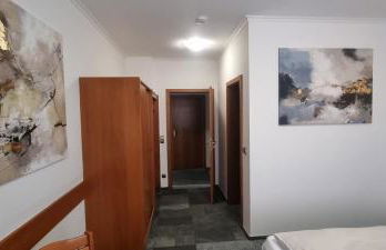 Doppelbett - Gästezimmer - 11min von Gießen 8,4km in Fernwald-Steinbach - Foto 4