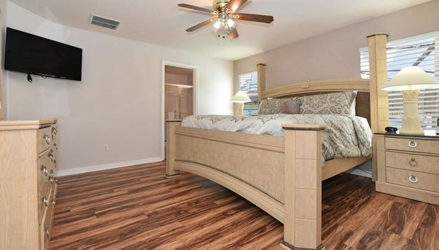 4 Bed Pool Game Room In Sandy Ridge 4 Bedroom Home by Redawning - Foto 2, Habitación