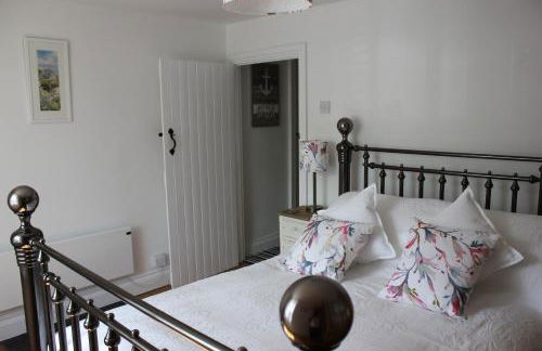 Lil' Nauti - Foto 10