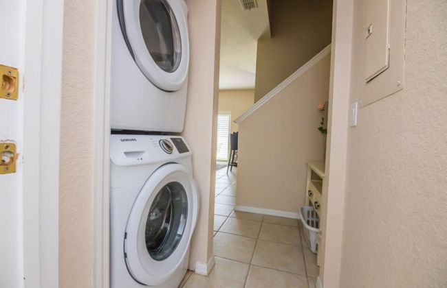 Lynval's Regal Palms Resort Townhome - Photo 20