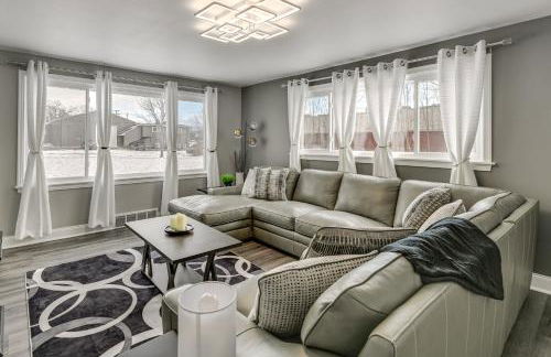 Newly Remodeled! Upscale Home in Buffalo Suburbs - Foto 7