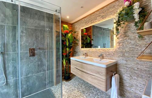 Hambrook House Canterbury - NEW luxury guest house with ESPA Spa complex - Foto 56