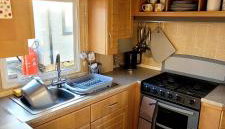 4 Berth Static Caravan Golden Palm Resort with Decking - Foto 3, stove