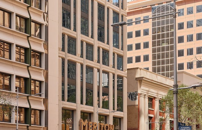 Meriton Suites Melbourne - Photo 61