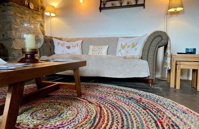 Idlewild Animal Sanctuary Farmhouse Stay - Charity - Photo 36