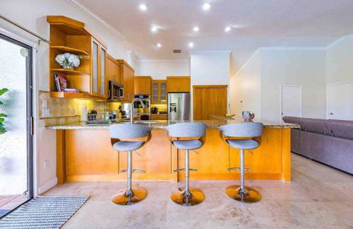 4/3.5 House with pool- Boynton Beach, FL. - Photo 27