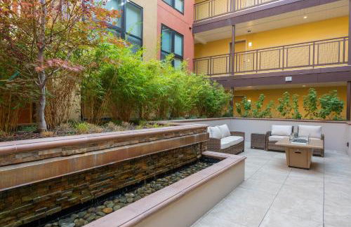 Bright Top Floor-Elevator-Walk Downtown-Laundry - Foto 52