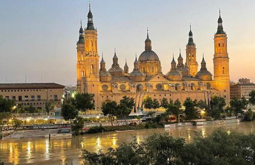 Apartamento Con Vistas Al Pilar con Aparcamiento privado - Foto 1