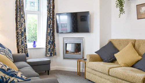 Underhill Cottage - Photo 3